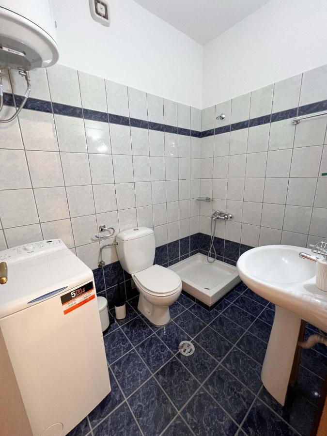 Clio City Center Apartments Янина Екстериор снимка